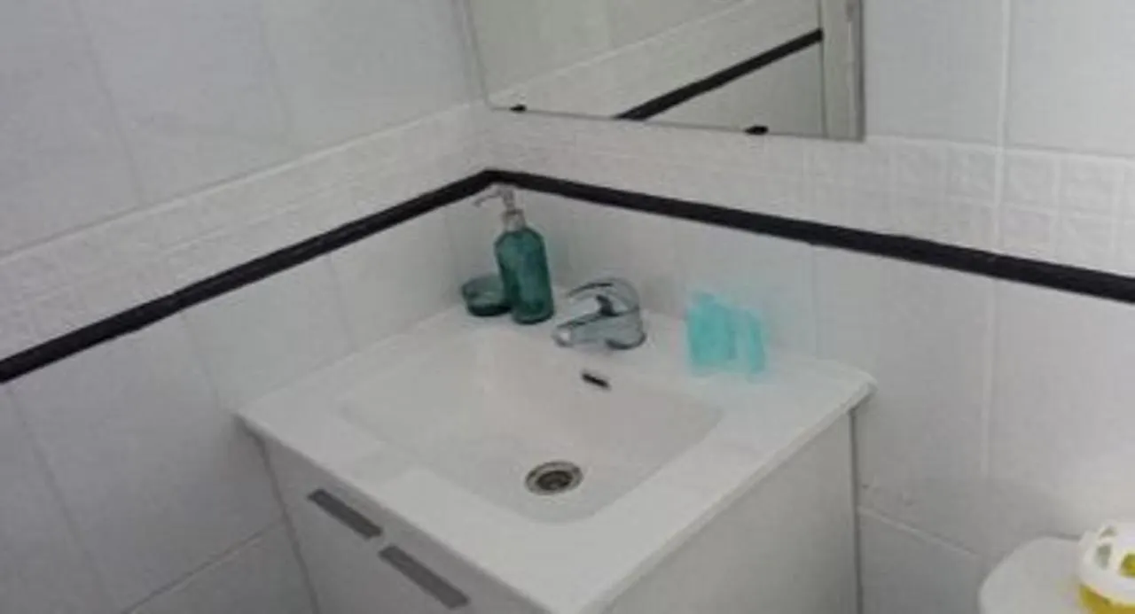 Apartament Holidays2Malaga 2 Bedroom Armengual De La Mota Close Shopping Center Hiszpania