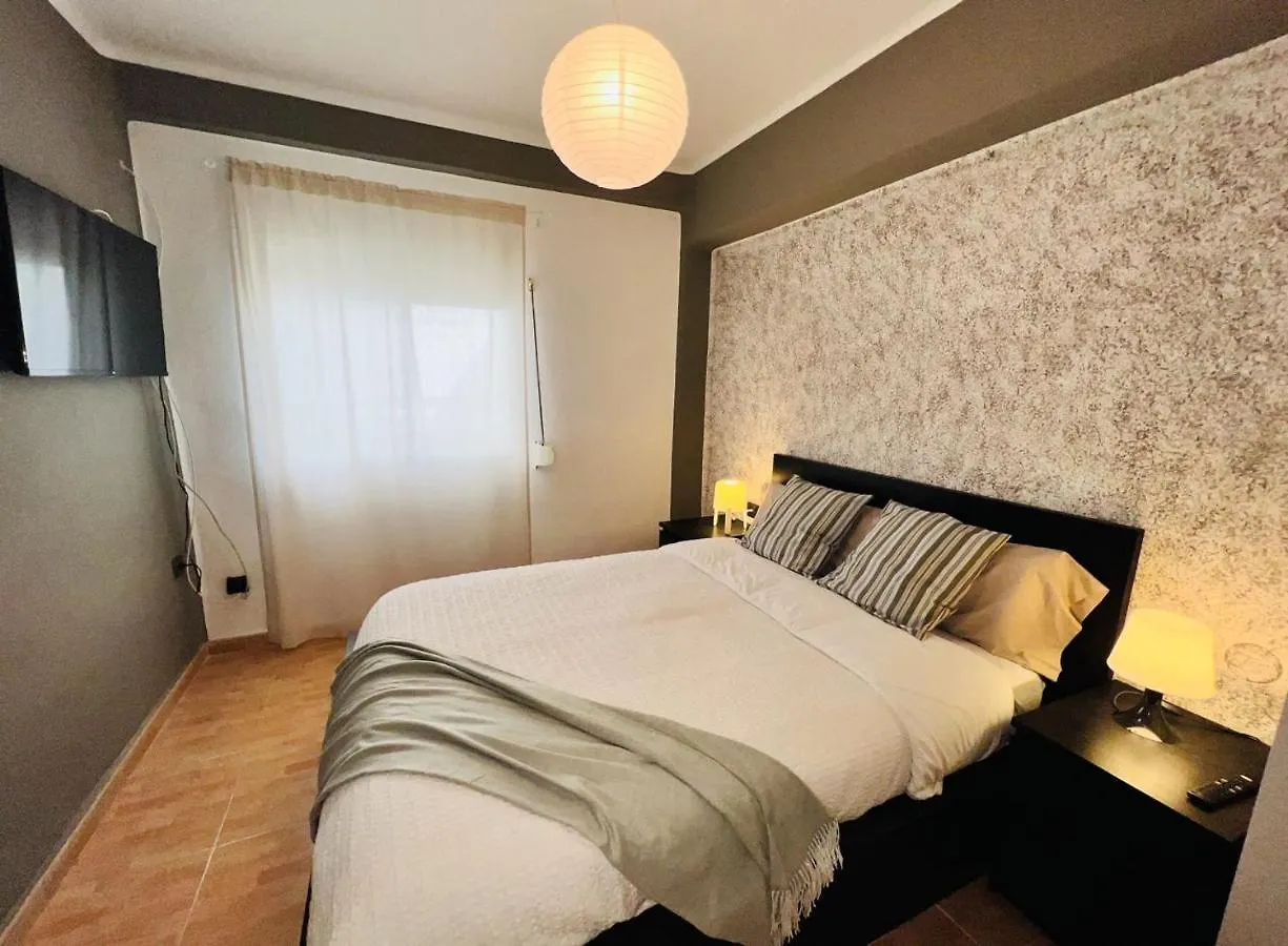 Holidays2Malaga 2 bedroom Armengual de la Mota close shopping center España