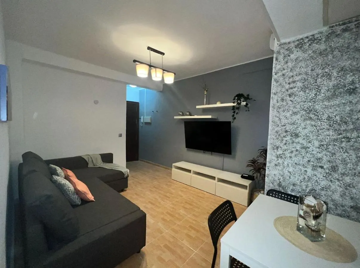 Holidays2Malaga 2 Bedroom Armengual De La Mota Close Shopping Center İspanya